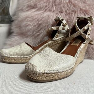 Valentino Garavani Rockstud Wedge Espadrilles Sandal Strap Beige Size 35